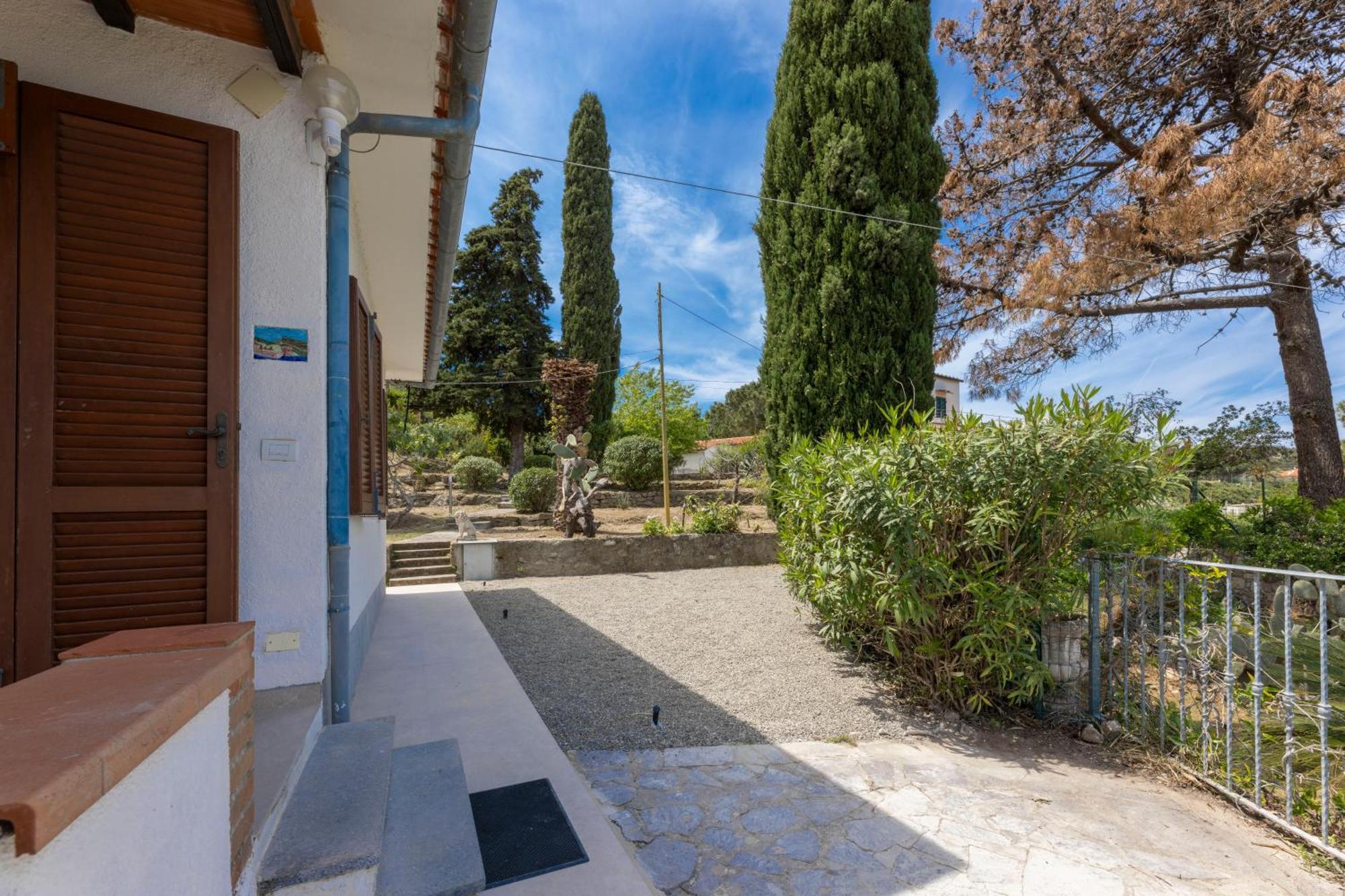 Casa Panoramica Bouganville SantʼAndrea Exterior foto